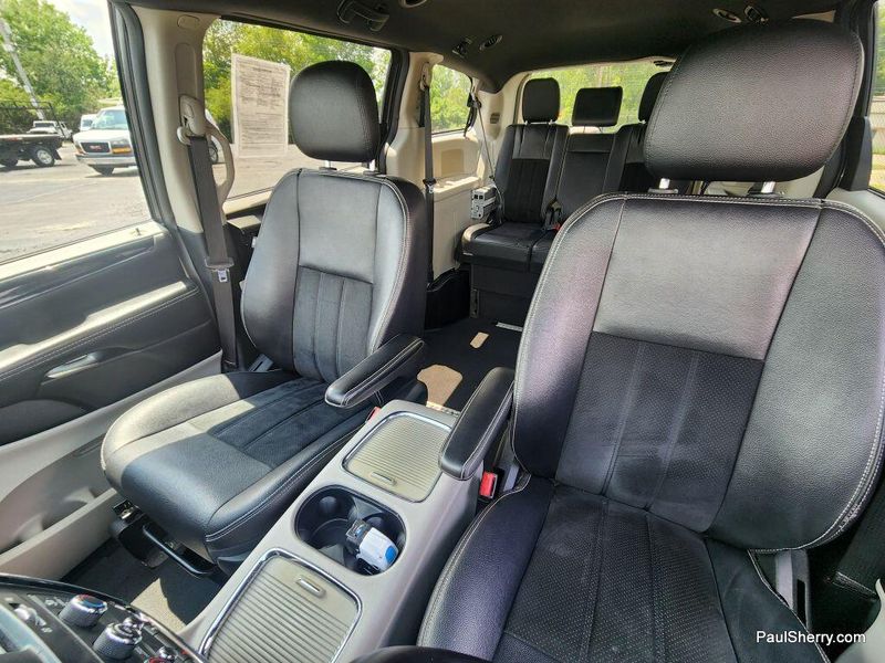 2018 Dodge Grand Caravan SXTImage 37
