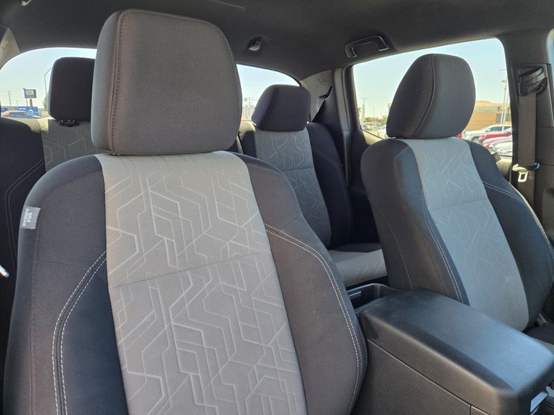 Used 2022 Toyota Tacoma 2WD TRD Off Road Double Cab 5' Bed V6 AT (Natl)