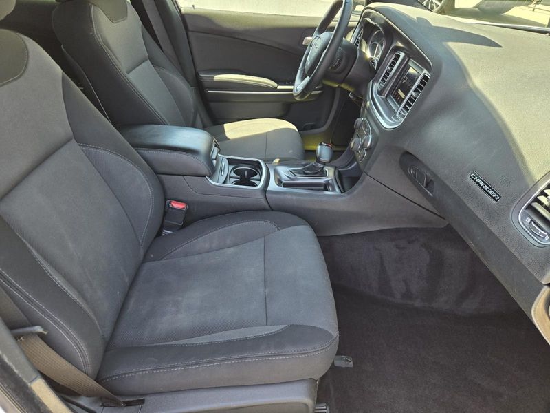 Used 2018 Dodge Charger SXT RWD