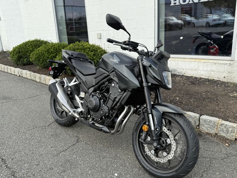 2025 Honda CB500FImage 2