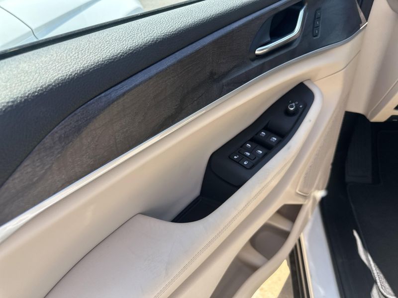 New 2025 Jeep Grand Cherokee L Limited 4x4Image 25