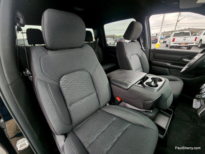 New 2026 RAM 1500 Warlock Crew Cab 4x4 5'7' Box