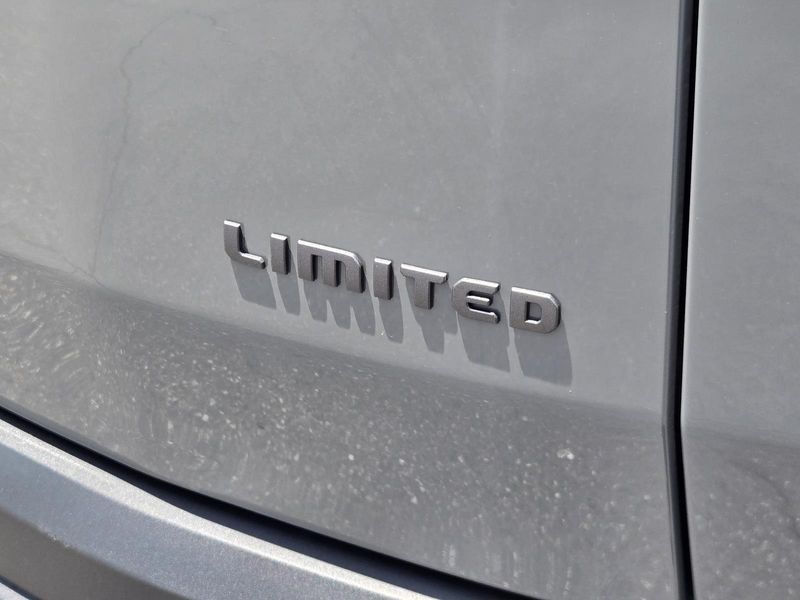 New 2026 Jeep Cherokee Limited 4x4
