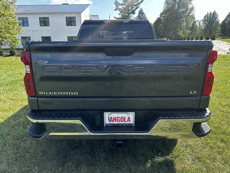 2019 Chevrolet Silverado 1500 LT photo 4