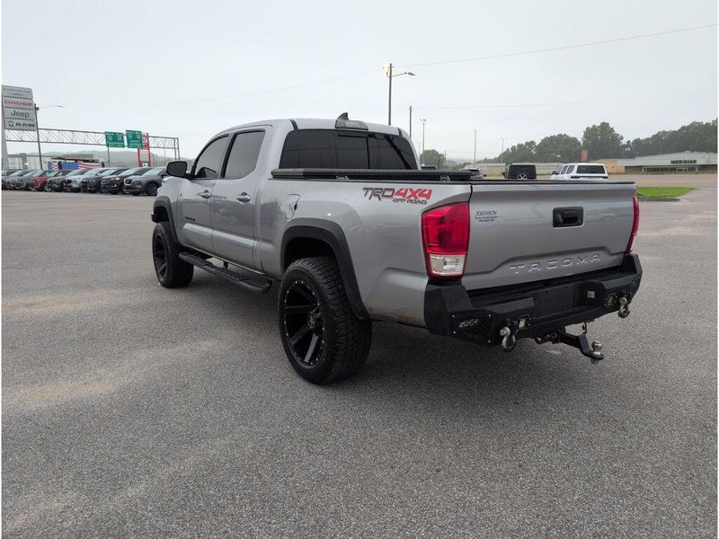 Used 2017 Toyota Tacoma TRD Off RoadImage 3