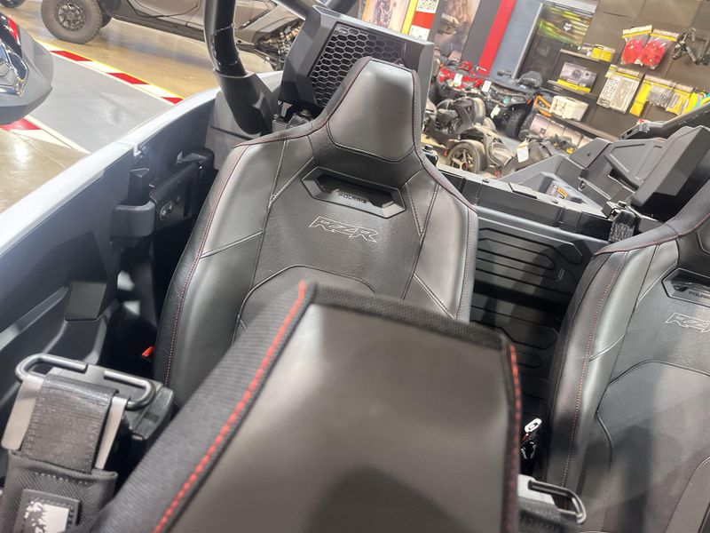 New 2026 Polaris RZR PRO R 4 ULTIMATE Image 12
