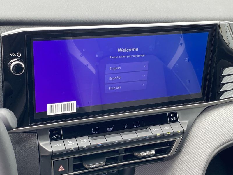 2025 Toyota Camry Image 15