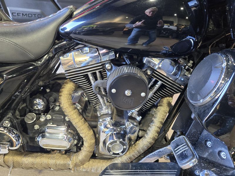 USED 2015 HARLEY ROAD GLIDE SPECIAL Image 14