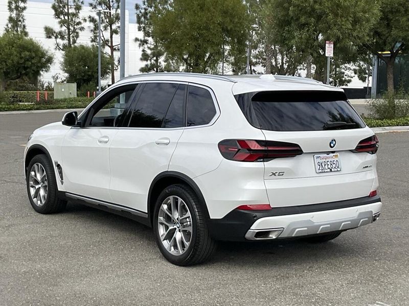 2024 BMW X5 xDrive40iImage 6