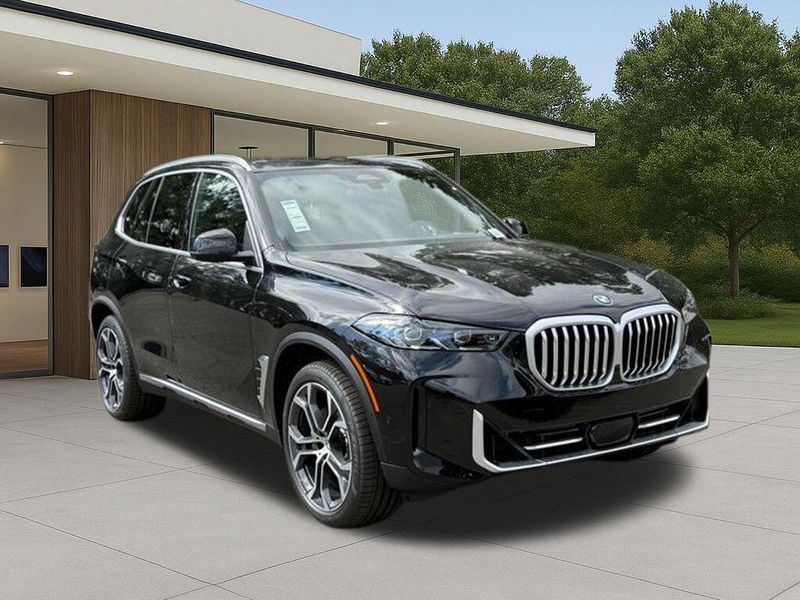 New 2026 BMW X5 sDrive40iImage 6