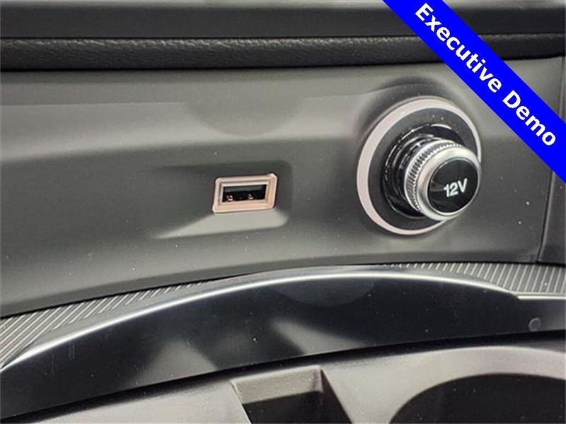 New 2025 Alfa Romeo Stelvio AwdImage 21