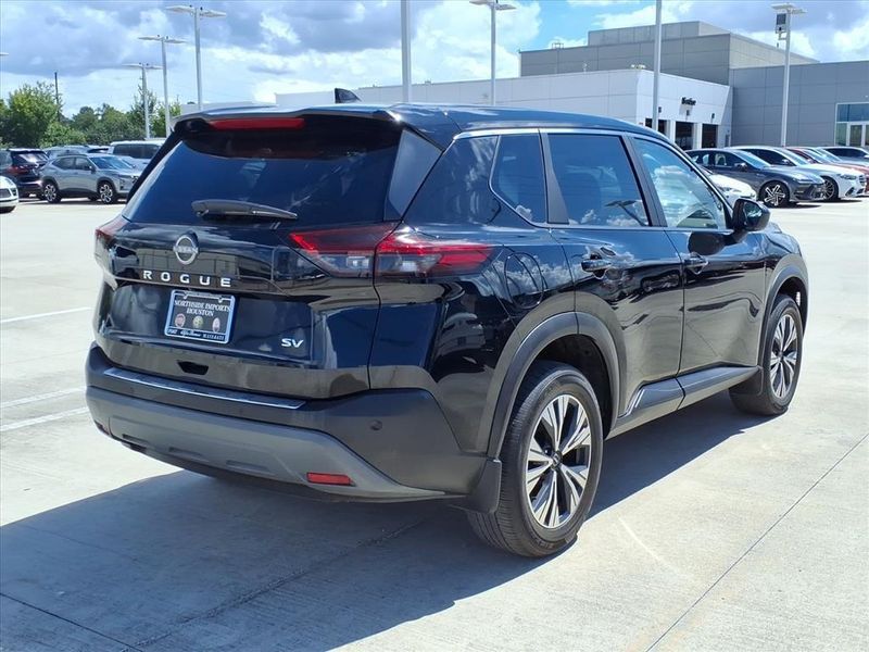 Used 2023 Nissan Rogue SVImage 11