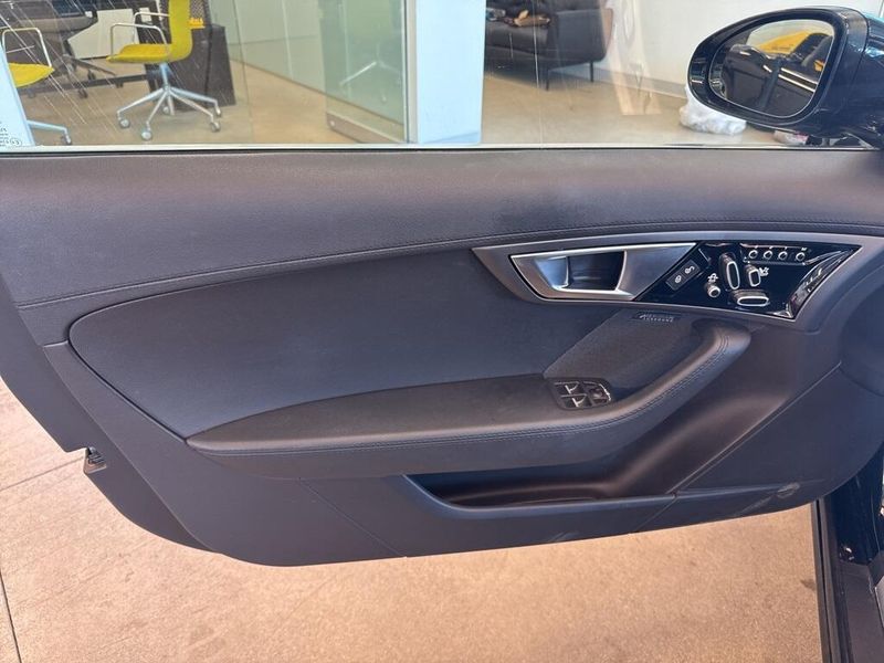 2016 Jaguar F-TYPE 