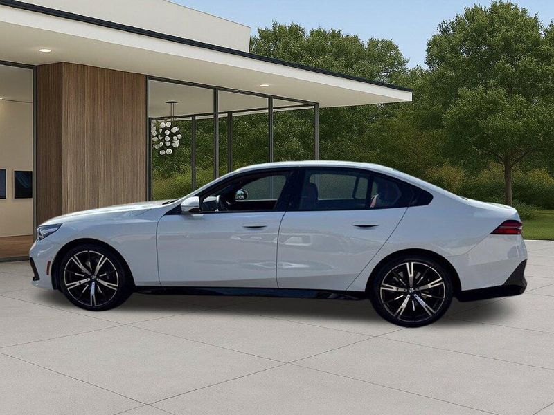 Used 2026 BMW 5 Series 530iImage 13