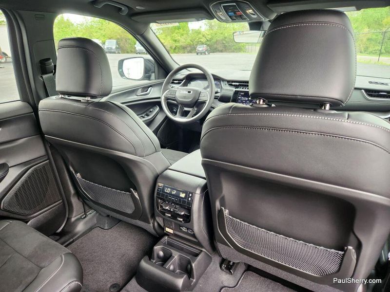 2025 Jeep Grand Cherokee L Altitude X 4x4Image 45