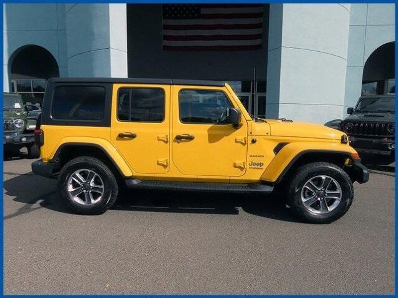 2021 Jeep Wrangler Unlimited SaharaImage 2