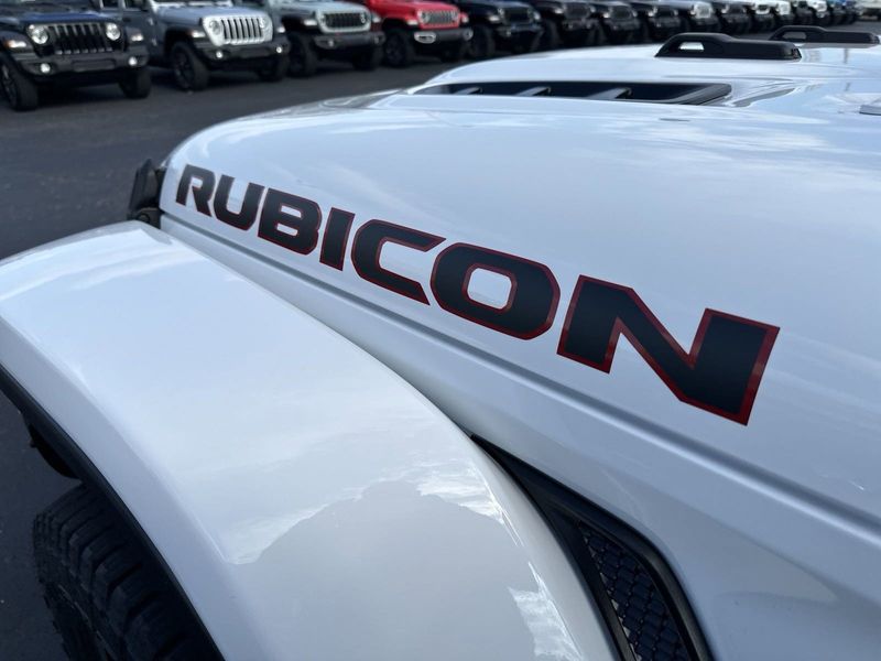 2024 Jeep Gladiator Rubicon X 4x4 in a Bright White Clear Coat exterior color. Gupton Motors Inc 615-384-2886 guptonmotors.com 