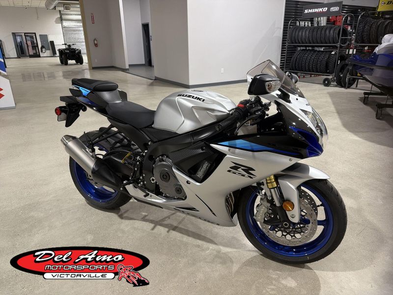 New 2026 Suzuki GSX-R750 Image 1