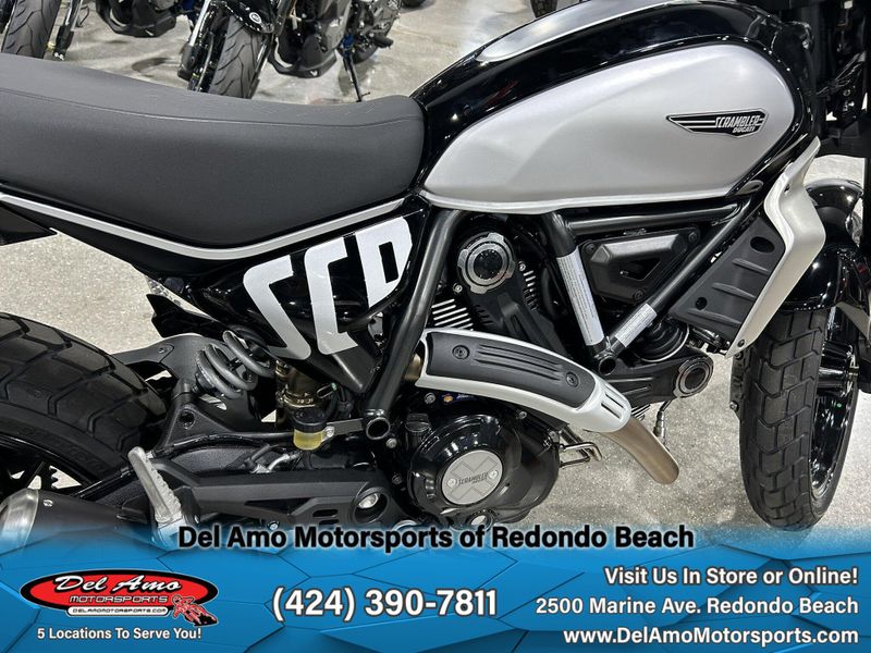 2024 Ducati SCRAMBLER ICON (2G) Image 10