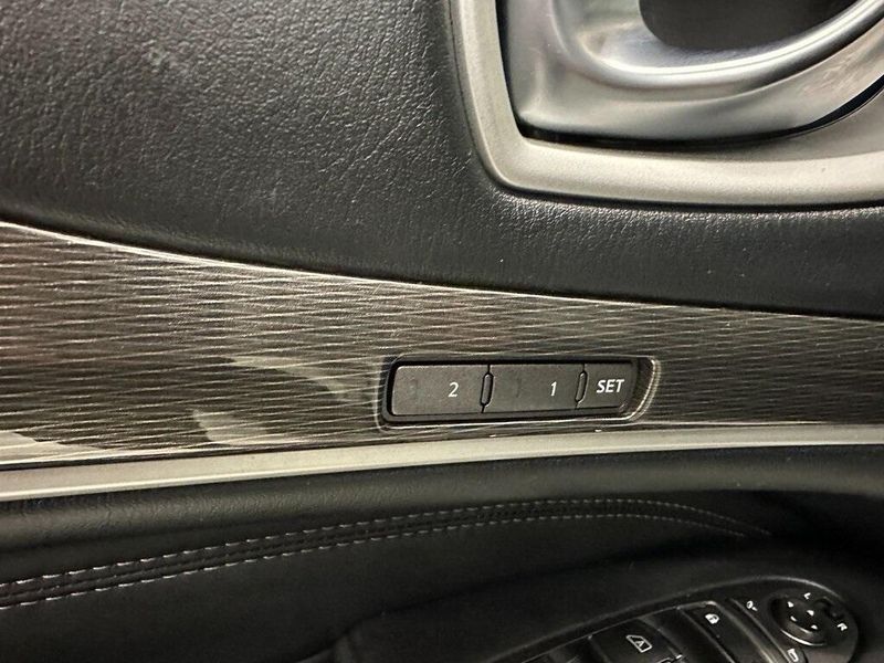 2020 INFINITI QX60 PureImage 21