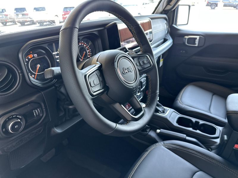 New 2025 Jeep Wrangler 4-door Rubicon 392Image 23