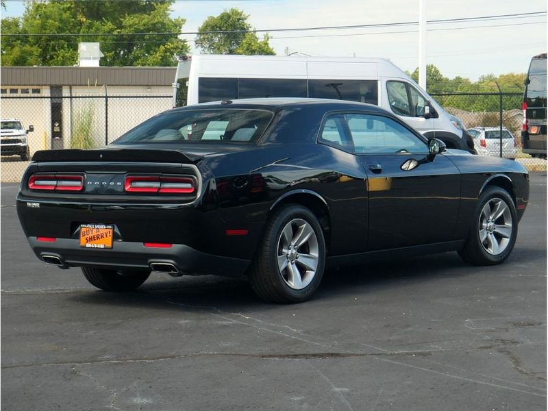 2018 Dodge Challenger SXTImage 12