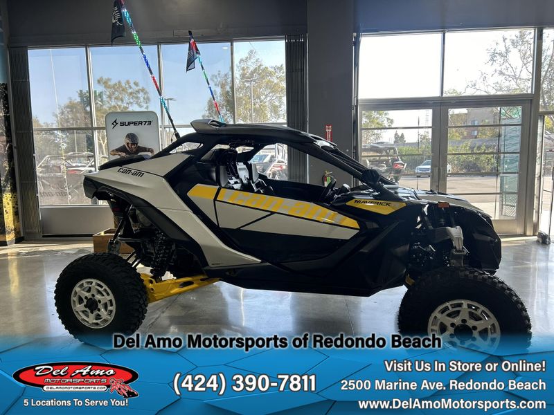 2024 Can-Am 9BRB  in a CATALYST GRAY & NEO YELLOW exterior color. Del Amo Motorsports of Redondo Beach (424) 304-1660 delamomotorsports.com 