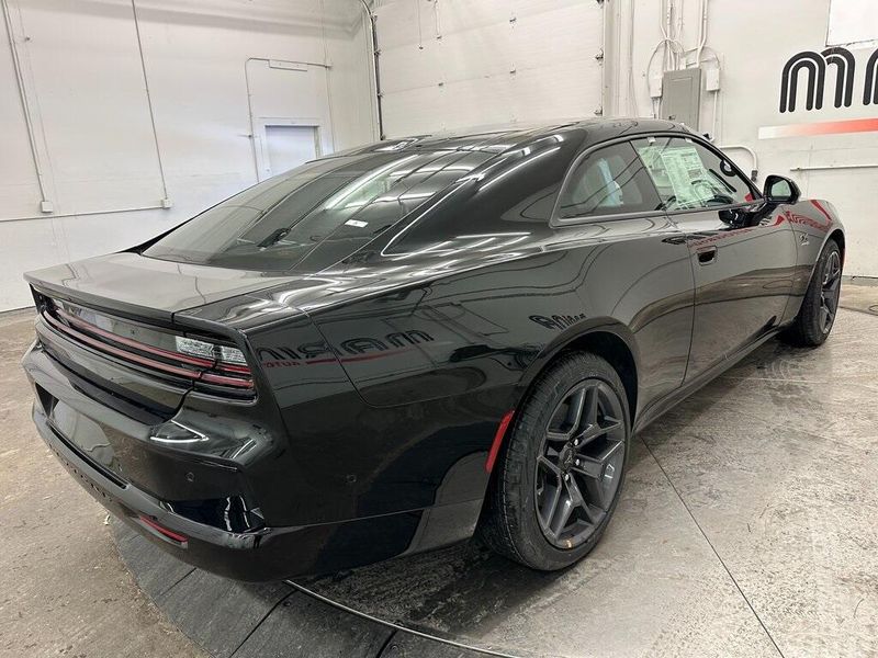 2024 Dodge Charger Daytona R/T AwdImage 11