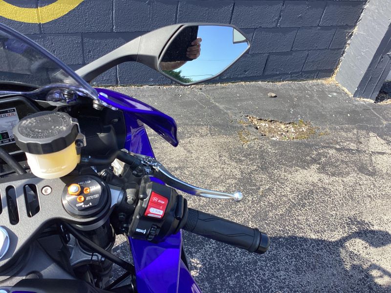 Used 2023 Yamaha YZF R1 