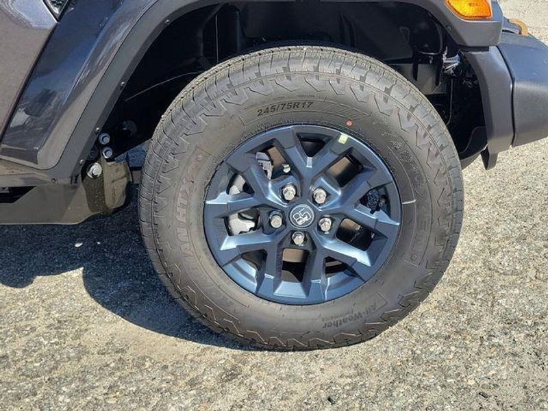 New 2026 Jeep Wrangler 4-door 85th Anniversary Edition