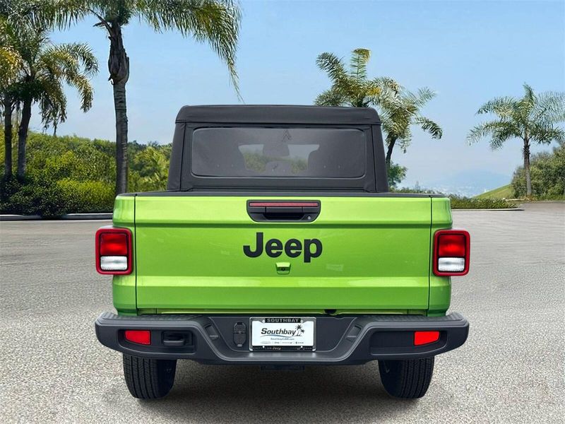 New 2026 Jeep Gladiator Sport S 4x4