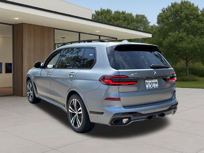 New 2027 BMW X7 xDrive40iImage 12
