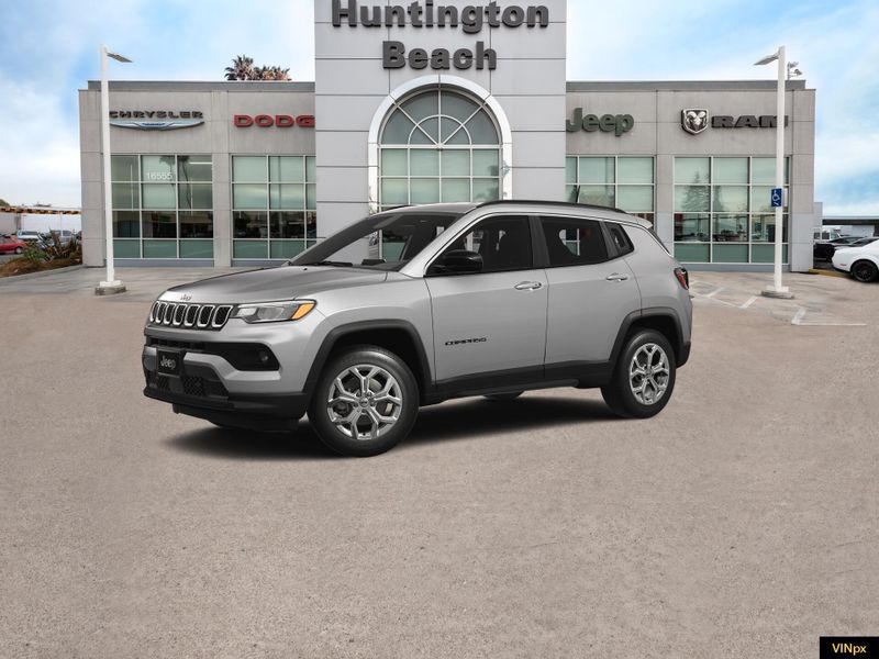 2025 Jeep Compass Latitude 4x4Image 2