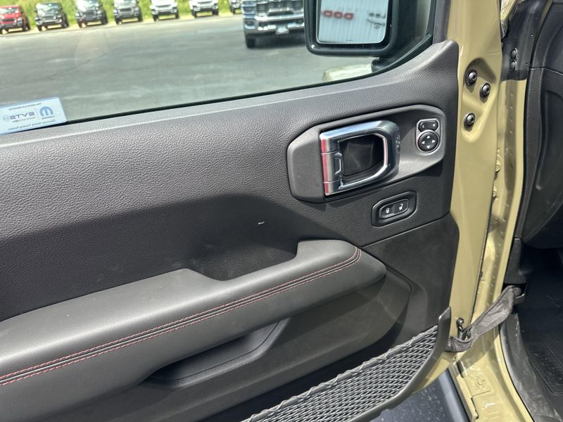 New 2025 Jeep Gladiator Rubicon X 4x4Image 19