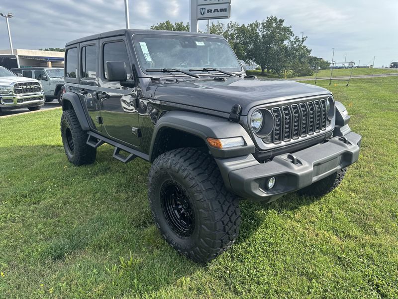 2024 Jeep Wrangler Sport SImage 3