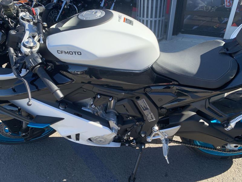 New 2025 CFMOTO 675SS Image 16