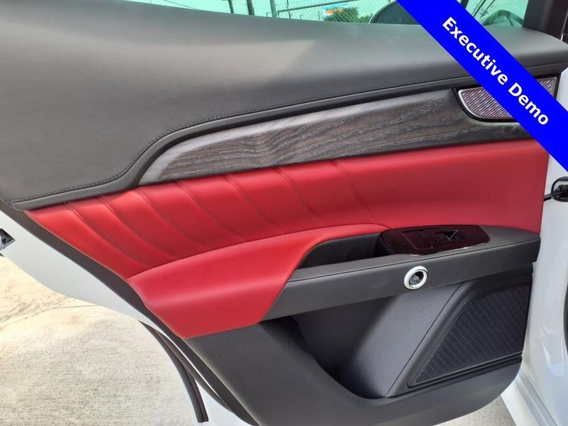 New 2025 Maserati Grecale Image 12