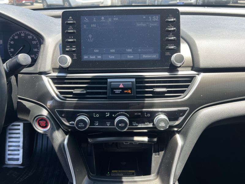 Used 2022 Honda Accord Sedan SportImage 14