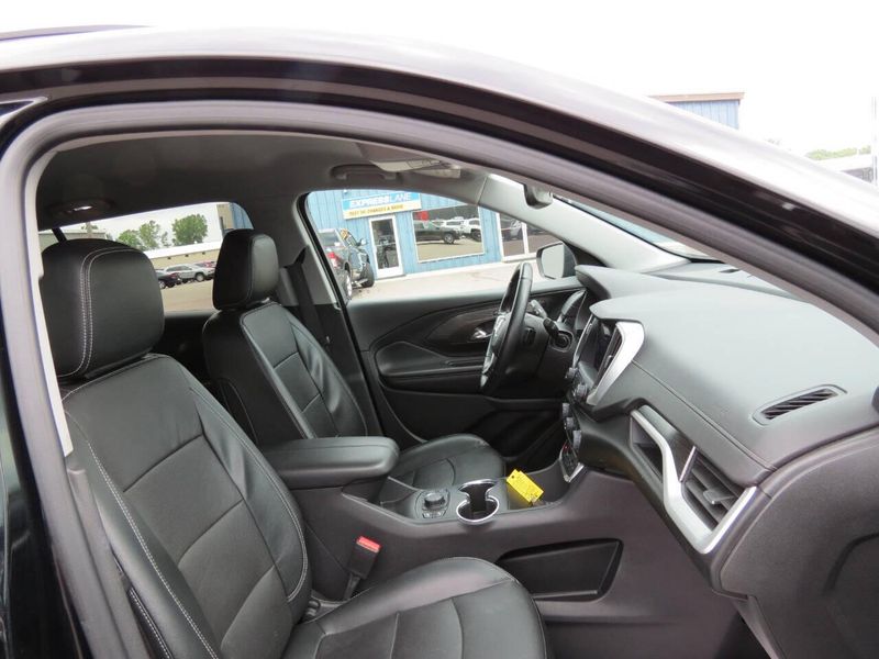 Used 2023 GMC Terrain SLT AWD 4dr SUVImage 24