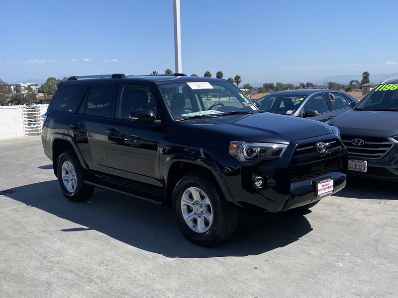 2023 Toyota 4Runner SR5 PremiumImage 2