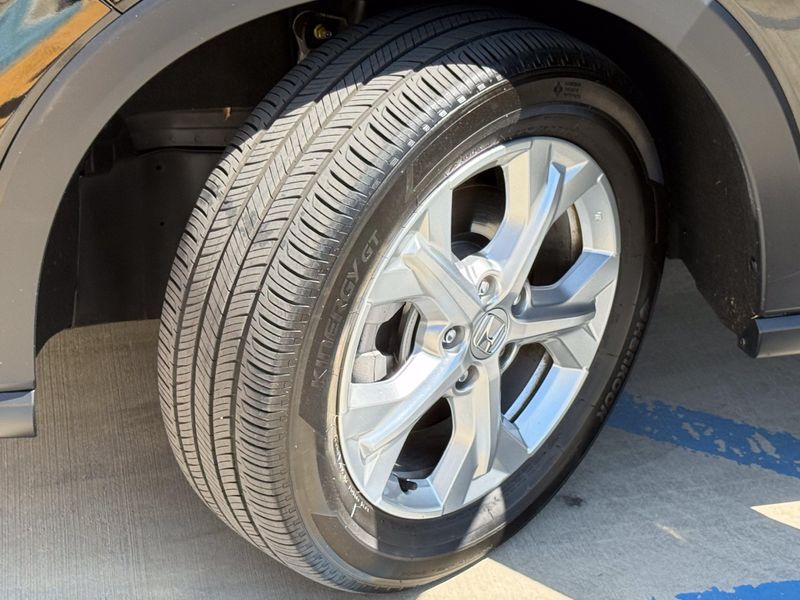 Used 2024 Honda HR-V LXImage 15