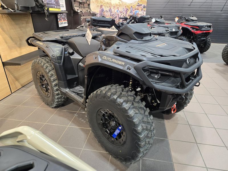 NEW 2026 CAN-AM OUTLANDER BACKCOUNTRY 1000R Image 1