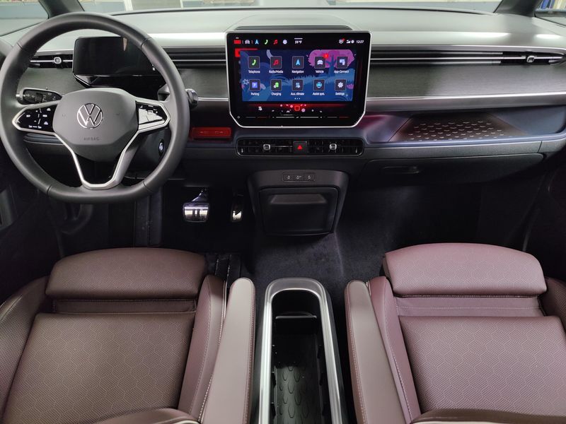 Used 2025 Volkswagen ID. Buzz Pro SImage 12