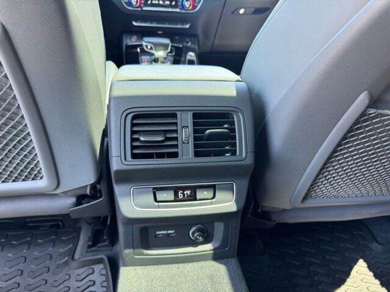 2022 Audi SQ5 Premium