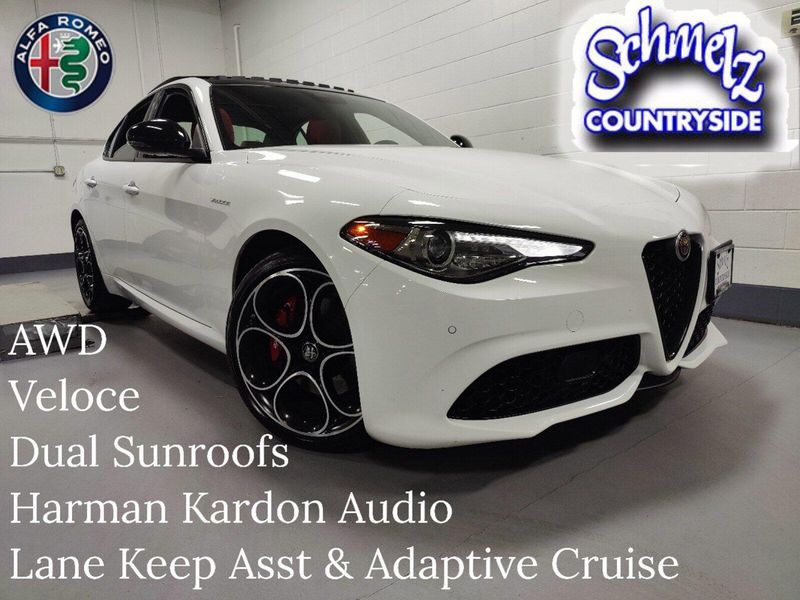 2022 Alfa Romeo Giulia Veloce Premium AWD w/Activ AsstImage 1