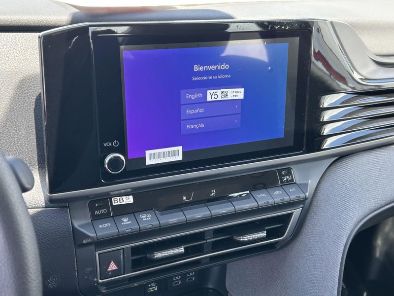 2025 Toyota Camry LEImage 15