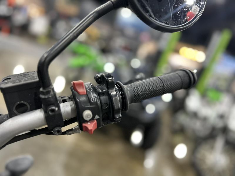 Used 2022 Ducati Icon Dark Scrambler Image 3
