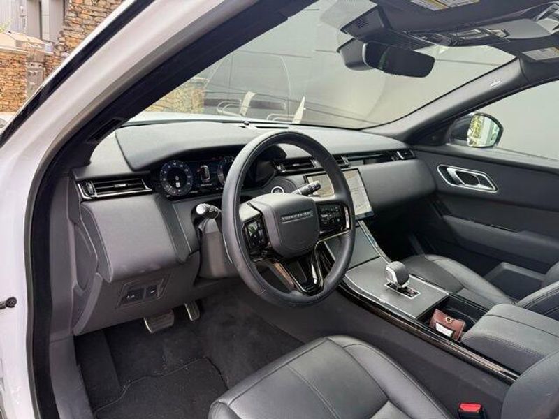 Used 2025 Land Rover Range Rover Velar Dynamic SE