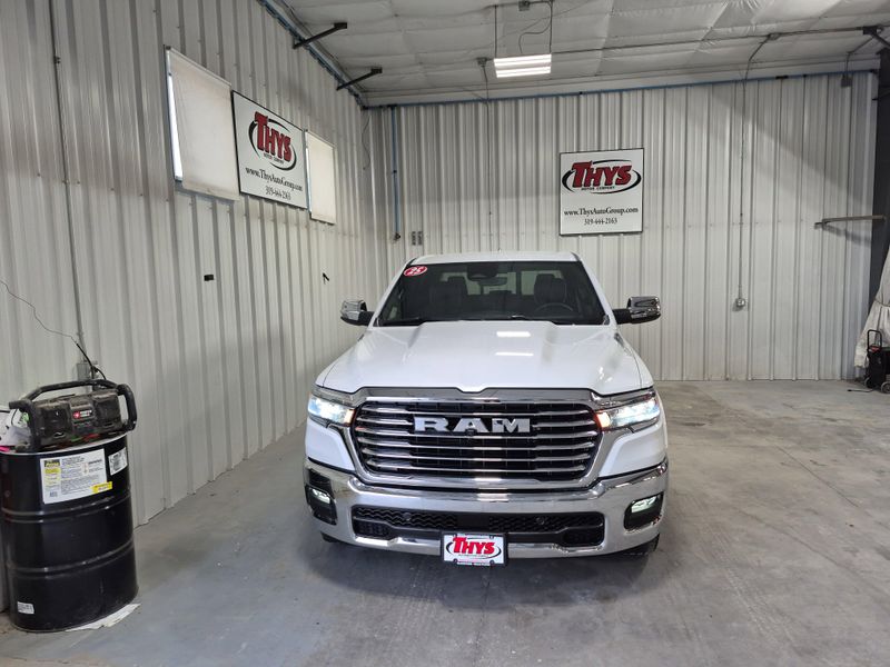 New 2025 RAM 1500 Laramie Crew Cab 4x4 5