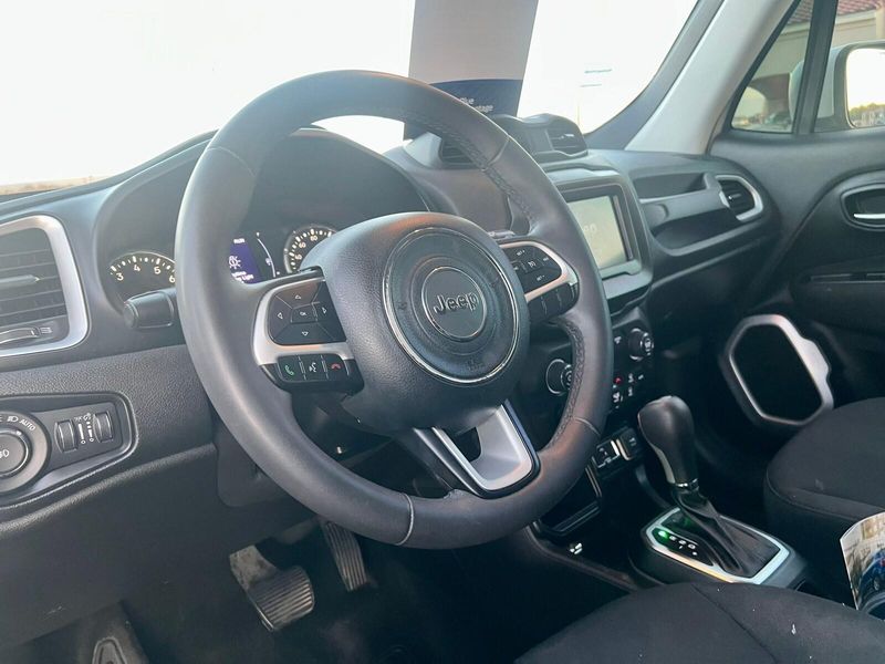 2018 Jeep Renegade Latitude North Edition photo 4